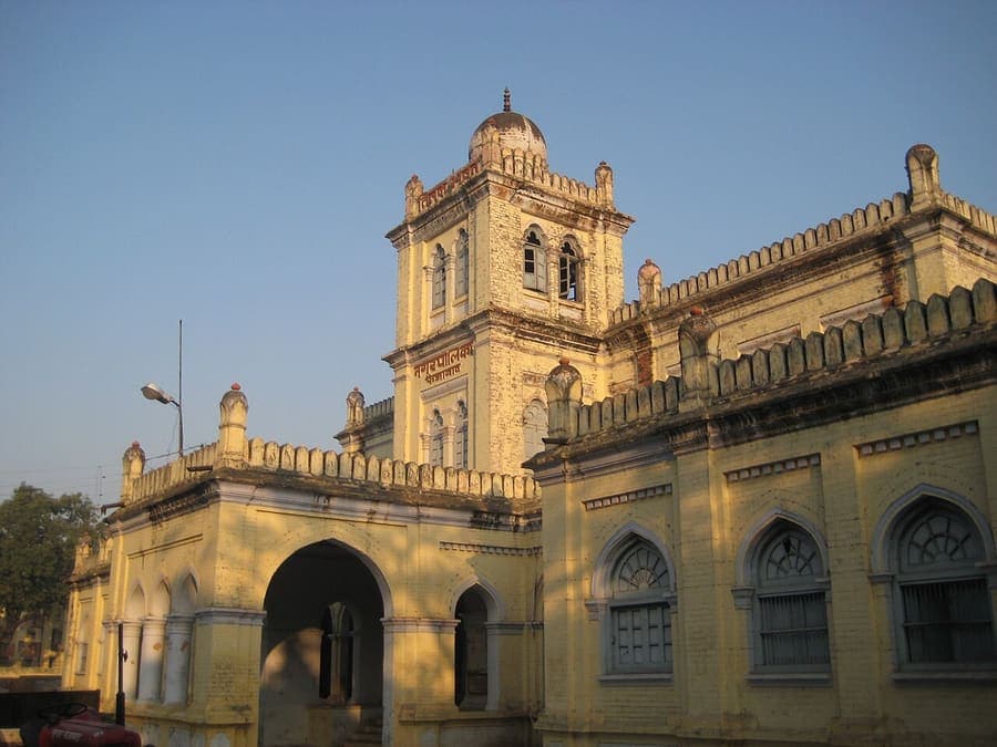 Faizabad, Ayodhya — Nawabi tombs and gardens next door.