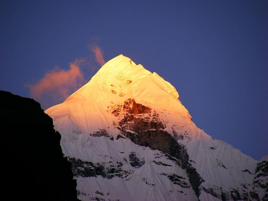 Nilkanth peak, Badrinath — The pyramid that stands over the town at dawn.