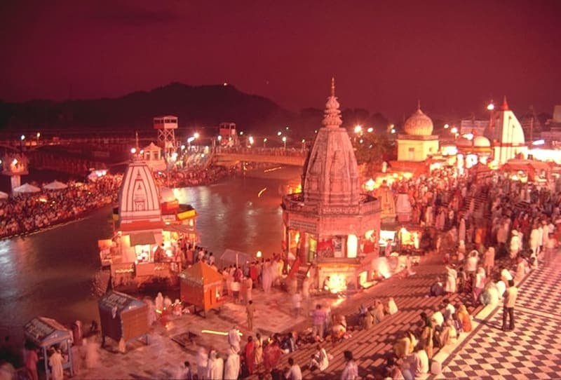 Har Ki Pauri, Haridwar — The ghat where the evening Ganga aarti burns.