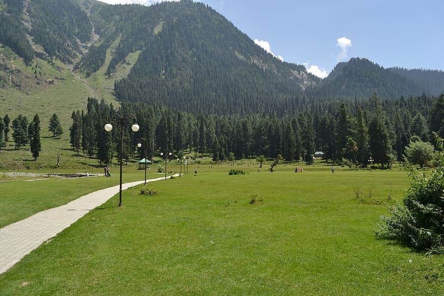 Betaab Valley, Kashmir — The meadow Bollywood named after a film.