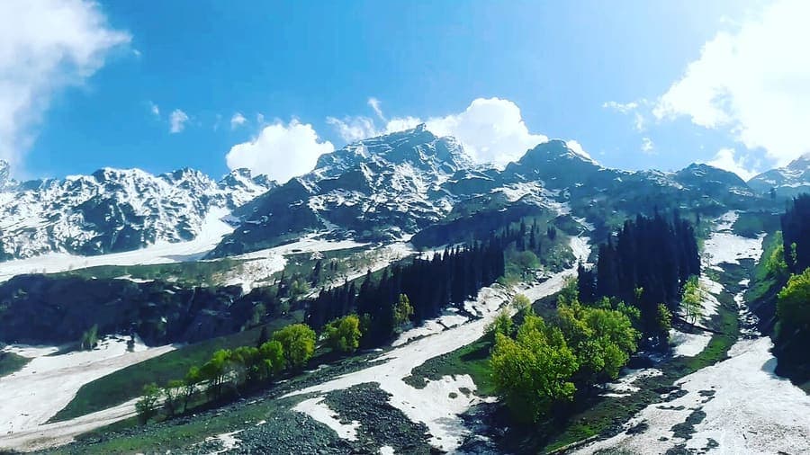Sonamarg, Kashmir — The meadow of gold, gateway to Thajiwas glacier.