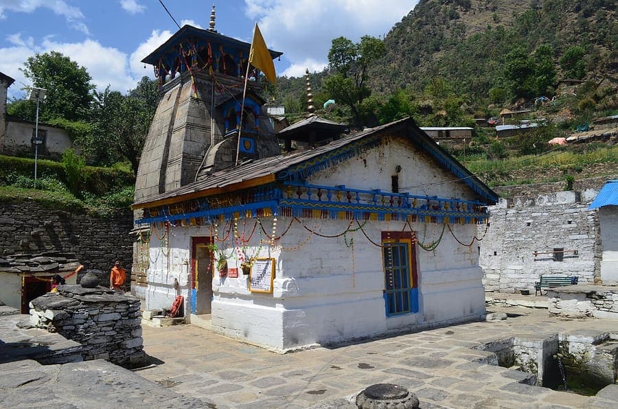 Triyuginarayan, Kedarnath — Where Shiva and Parvati were married.