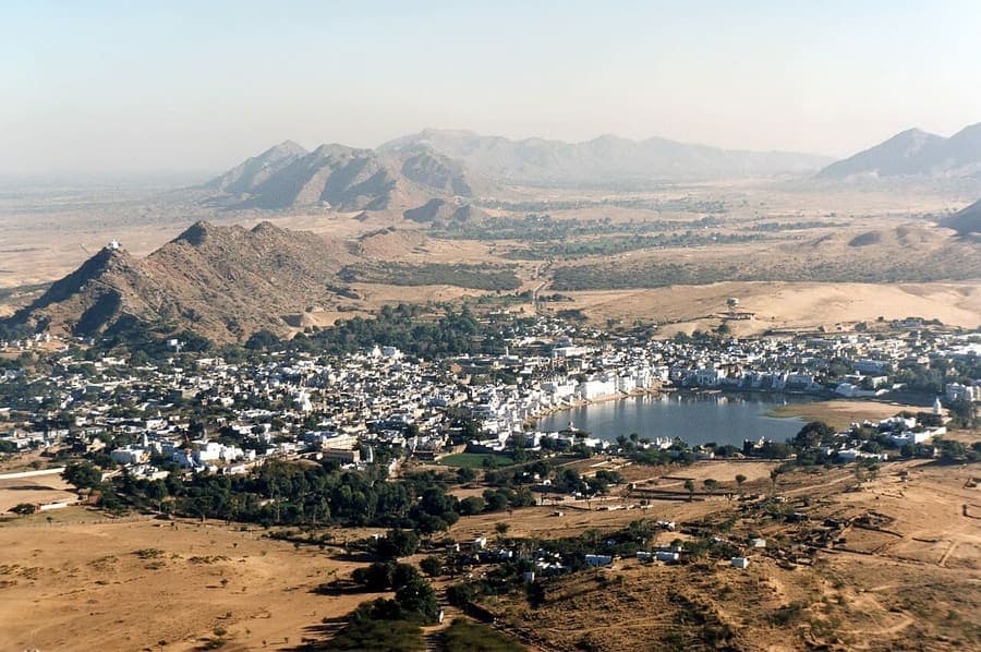 Pushkar, Rajasthan — Brahma's temple, the lake, the camel fair.
