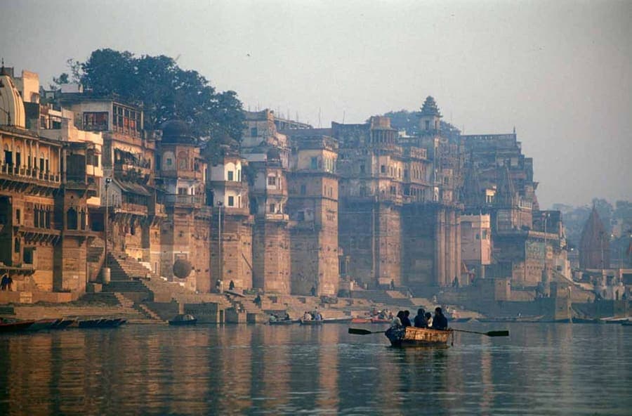 Ganga rafting, Rishikesh — White water between Shivpuri and town.